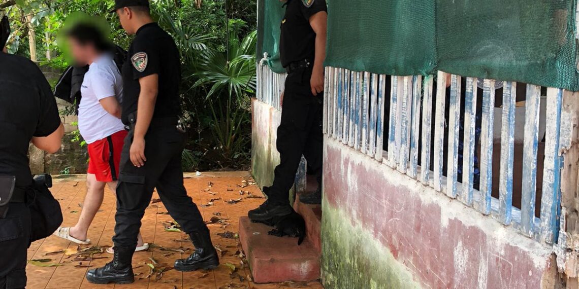 Cajero infiel detenido por desviar ganancias hacia su cuenta personal en Puerto Iguazú
