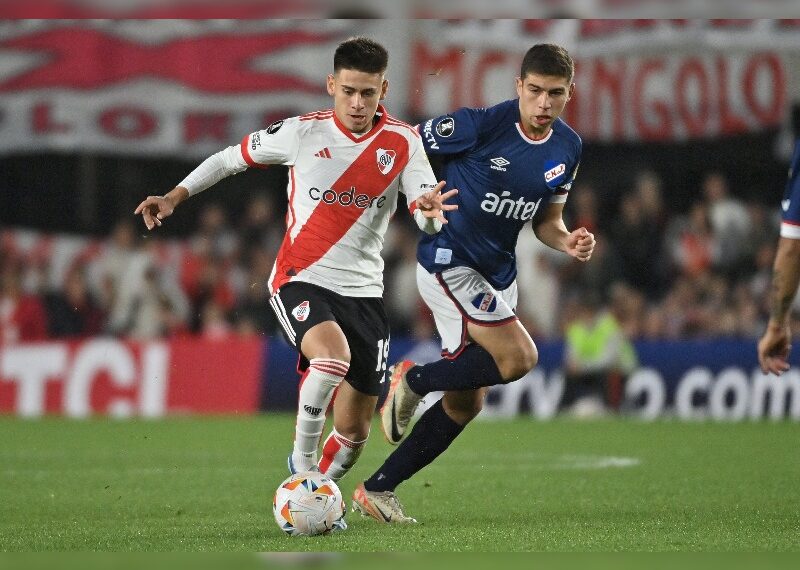 River venció a Nacional de Uruguay y lidera su grupo en la Copa Libertadores