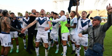 Vélez venció a Argentinos Juniors en los penales y es el primer finalista de la Copa de la Liga
