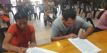 Nuevas familias de Garupá se suman a la regularización dominial
