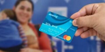 El Gobierno anunció un aumento de la AUH y Tarjeta Alimentar