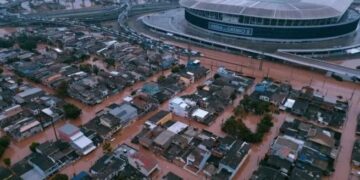 Aumentan a 136 los muertos por las inundaciones en el sur de Brasil