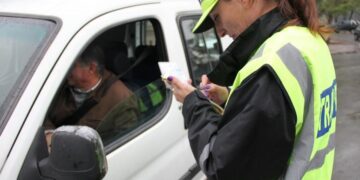 Nuevas medidas del Gobierno: esta es la documentación requerida para la circulación de vehículos en Argentina