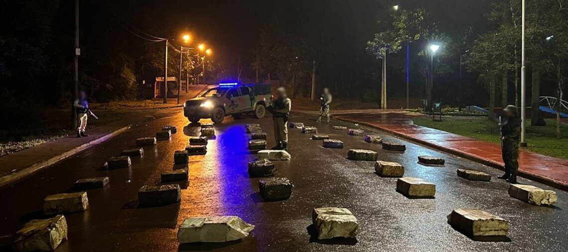 Secuestran un millonario cargamento de marihuana en la zona de Montecarlo