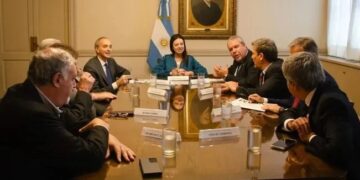 El Gobierno nacional se reunió con representantes de universidades y ofreció una suba del 270% del presupuesto 
