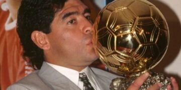 Apareció el Balón de Oro que le robaron a Diego Maradona y será subastado