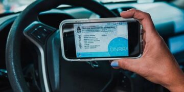 Ya no es necesario contar con Cédula Azul para conducir un vehículo