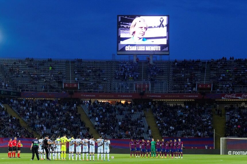 El sentido homenaje del FC Barcelona a César Luis Menotti
