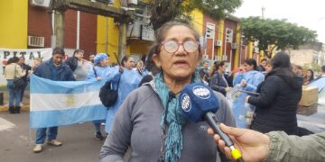 Trabajadores de la salud continúan con los reclamos