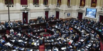 Diputados dio media sanción a una nueva fórmula de movilidad jubilatoria, pero el presidente Milei anticipó que la vetará