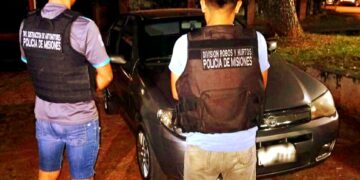 En recorridas preventivas en el barrio Kennedy de Posadas hallaron un auto robado en Buenos Aires