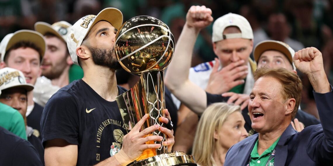 Boston Celtics se consagró campeón de la NBA luego de ganar a Dallas Mavericks por 106-88