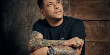 Uriel Lozano trae todo el sabor de su cumbia romántica a Misiones