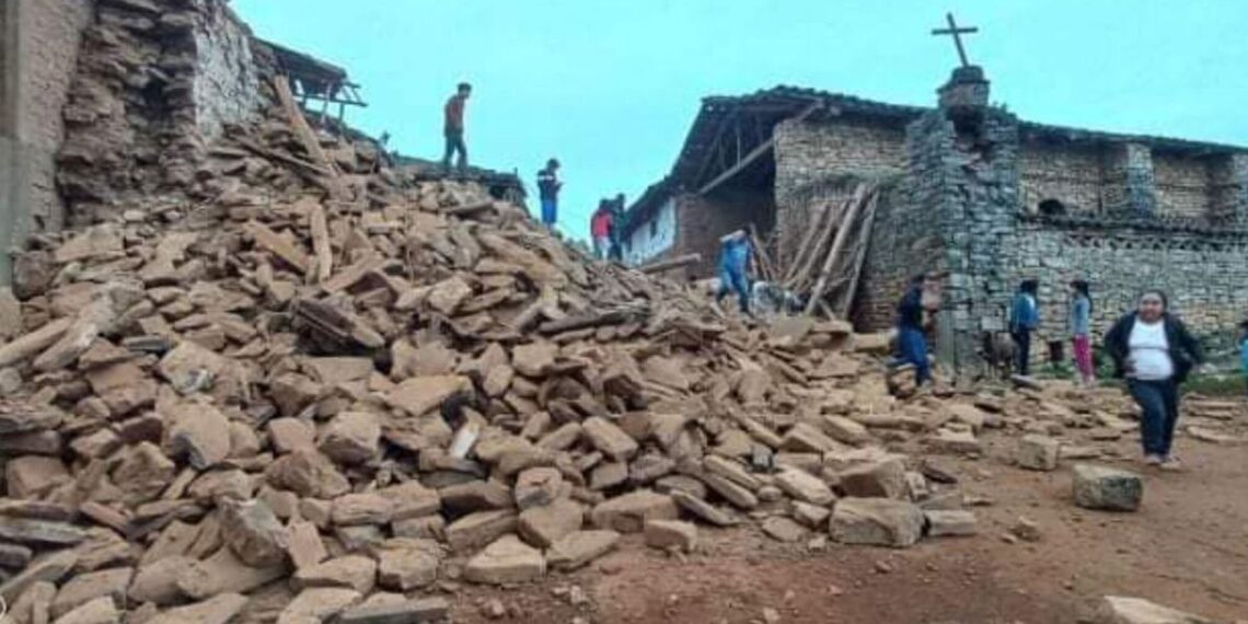 Fuerte sismo sacudió el sur de Perú esta madrugada