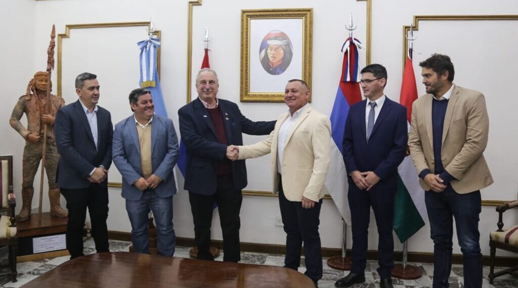 Passalacqua a una comitiva paraguaya para fortalecer lazos de cooperación transfronteriza