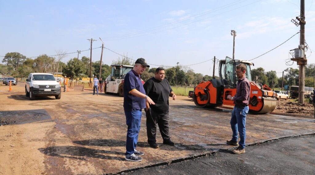 Passalacqua recorrió importantes obras de infraestructura en Cerro Azul y Cerro Corá