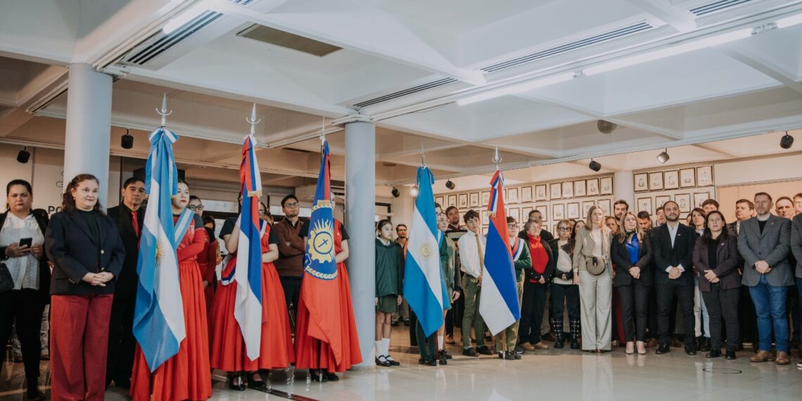 Se conmemoró el 9° aniversario de la creación de la bandera de Posadas
