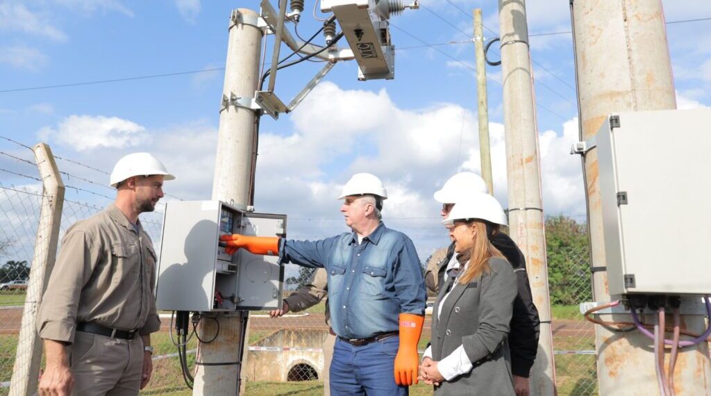 Passalacqua puso en marcha subestación que mejorará el suministro eléctrico a cientos de familias en Andresito