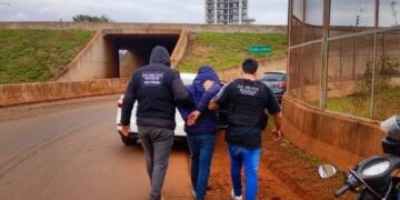 Agentes encubiertos detuvieron en el Puente Posadas-Encarnación a prófugo por abuso sexual