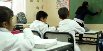 Cerca de 400 mil estudiantes misioneros retornan a las aulas hoy tras el receso invernal