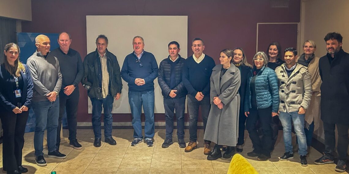 Passalacqua y Scioli se reunieron con empresarios para seguir potenciando el desarrollo turístico y económico de Misiones