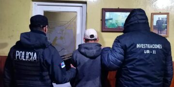 Arrestan a dos asaltantes y desarticulan un narcokiosco en Guaraní: Encuentran droga y dinero en el allanamiento