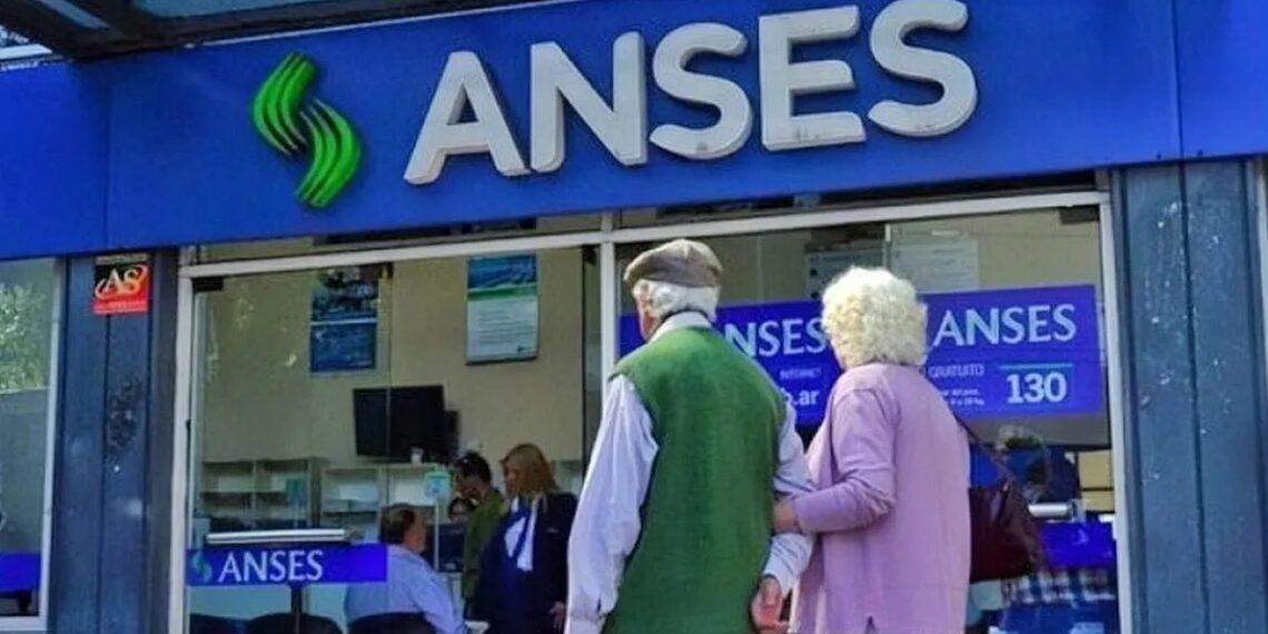 El Gobierno nacional confirmó que se pagará un bono de $70.000 para jubilados y pensionados en agosto