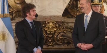 Federico Sturzenegger desembarcó en el Gobierno y le dará prioridad a la reforma del sector aerocomercial