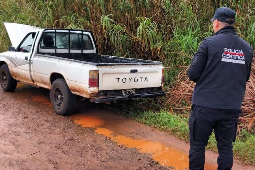 Recuperan una camioneta y elementos robados tras operativos policiales en distintos puntos de Misiones