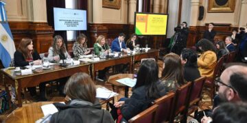 El Senado intentará dictaminar este jueves el proyecto que impone penas de hasta 10 años por entregar niños