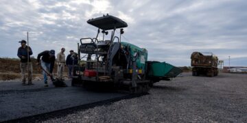 Puerto de Posadas: asfaltaron la playa de maniobras del depósito fiscal