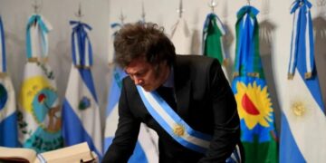 Nación publicó la primera reglamentación de la Ley Bases
