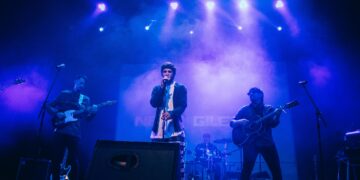 Naza Gileno estrena las canciones de Un Mundo de Papel en el Montoya