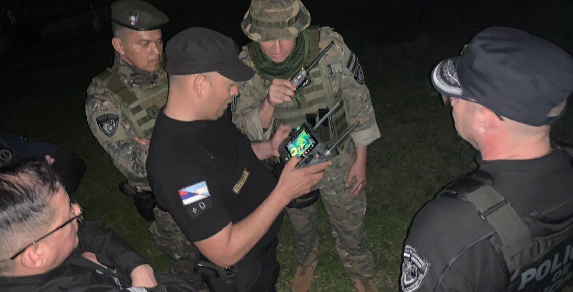 Tras enfrentarse a tiros con la Policía, falleció el hombre que se había atrincherado en Itacaruaré