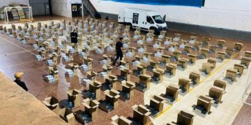 Secuestraron un auto robado de Buenos Aires y más de 70.000 atados de cigarrillos de contrabando