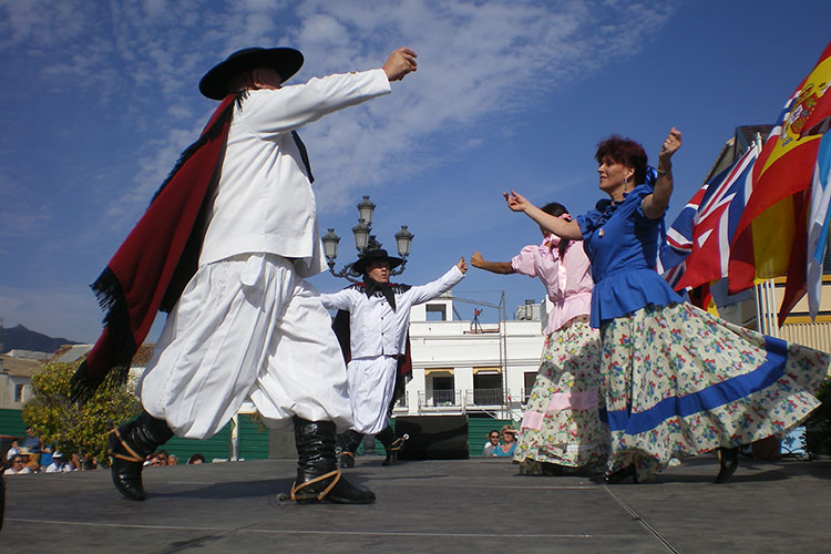 Día del Folklore a nivel nacional e internacional: por qué se celebran cada 22 de agosto