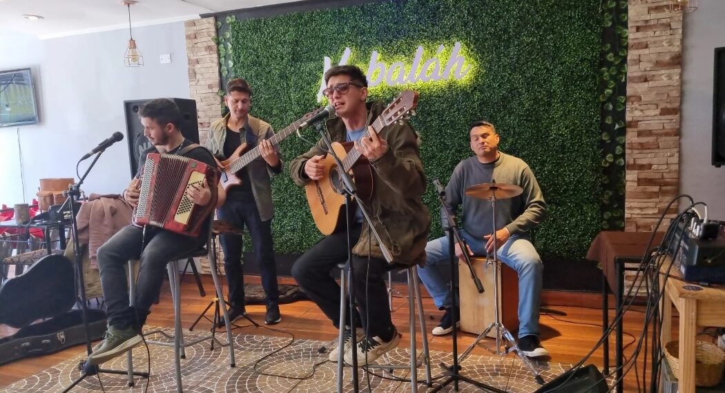 Rock y chamamé en el Cidade: este fin de semana suben al escenario La chupetona y Che Roga Chamamé