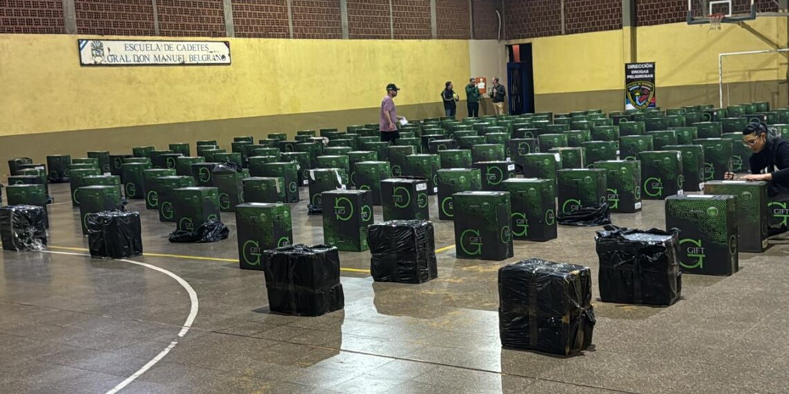La Policía realizó la mayor incautación de cigarrillos de contrabando en Misiones