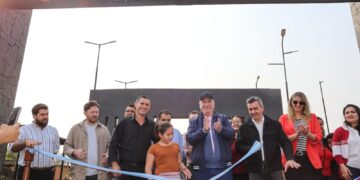 Passalacqua inauguró el portal de acceso y el Centro Cívico de Loreto