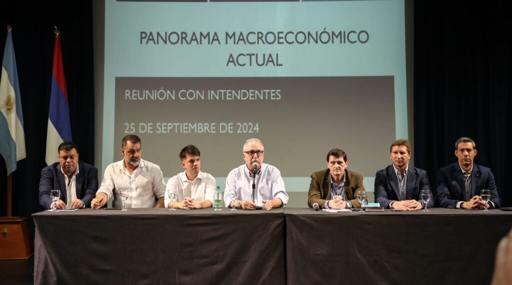 La provincia entregó fondos por más de 390 millones de pesos a los 78 municipios para financiamiento de obras y bienes públicos