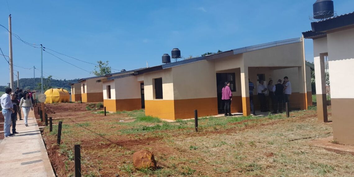 Provincia terminó las ocho viviendas que estaban inconclusas en El Soberbio