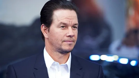 Mark Wahlberg salvará la Copa del Mundo con una actriz argentina en su nuevo film