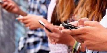 Nomofobia: la mitad de los argentinos siente ansiedad cuando no está con su celular
