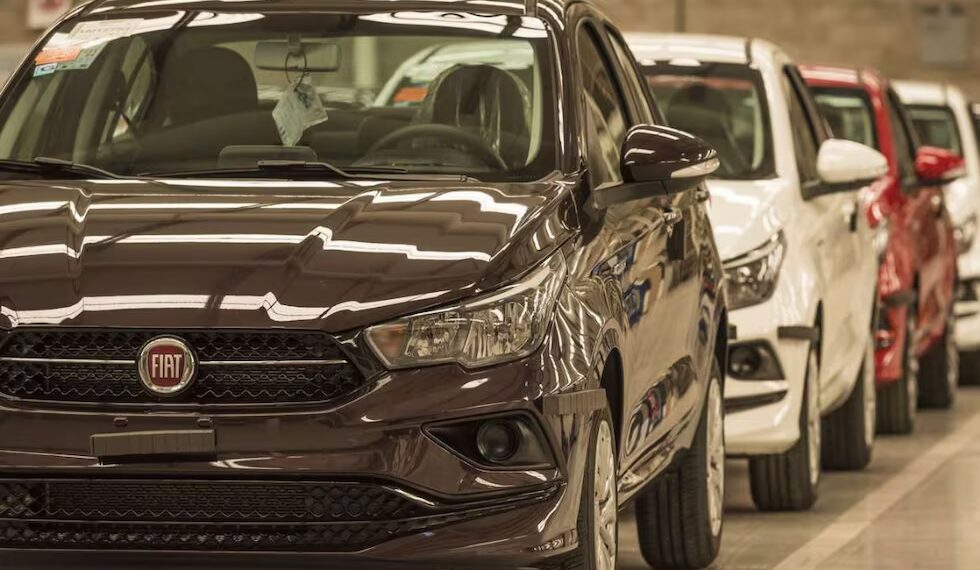 El patentamiento de autos subió casi 30% en septiembre: cuál es el 0km más vendido del país