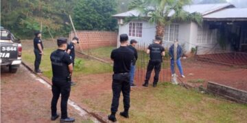 Wanda: Allanan la casa y secuestran el celular a la madre de conductor prófugo