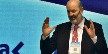 El Gobierno iniciará el proceso de jubilación de los empleados públicos nacionales que cumplan las condiciones