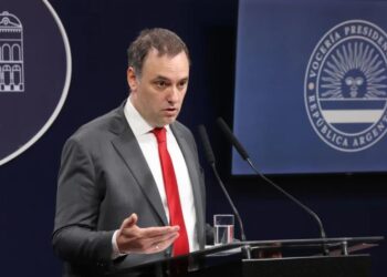 El Gobierno prohibió los cargos hereditarios en la administración pública