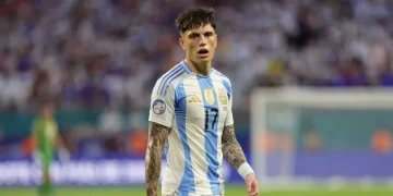 Otra baja: Garnacho quedó desafectado de la Selección Argentina por problemas físicos