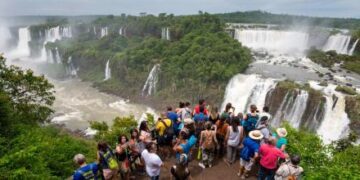 Según Came: más de un millón de personas se movilizó en el país en este fin de semana largo y gastaron $228.479 millones