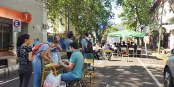 Universidades: abrazo simbólico en la Facultad de Exactas de la Unam